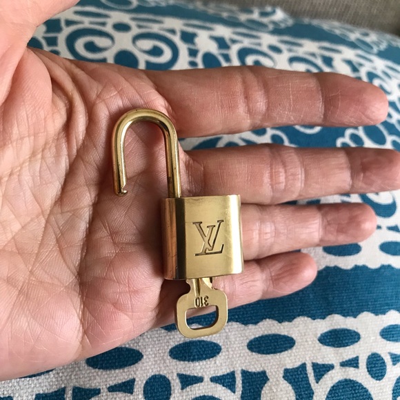 Louis Vuitton Lock and Key #310 - Picture 1 of 4
